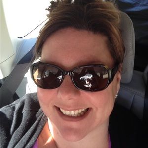 Meet your Posher, Shelly